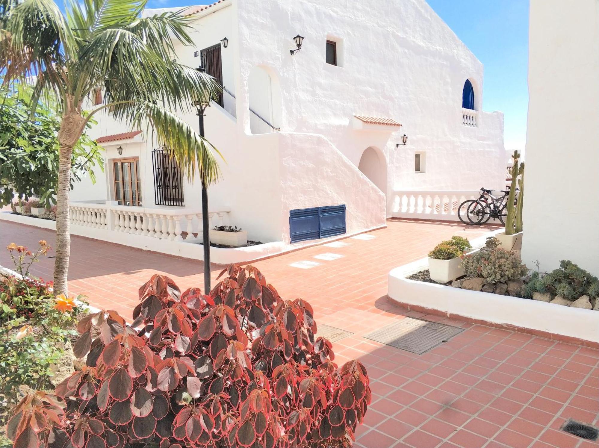 Port Royal Lounge Terrace, One Bedroom Apartment, Heated Pool, Wifi Los Cristianos  Esterno foto